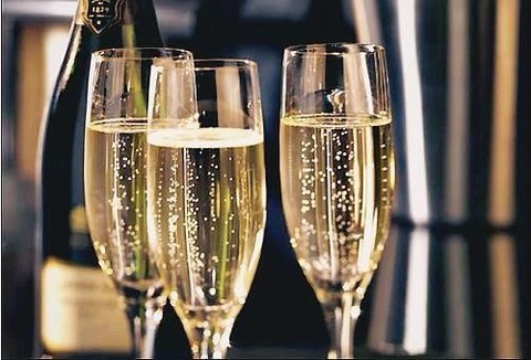 3-flutes-champagne