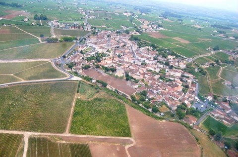 vue aerienne saint emilon bordeaux aquitaine